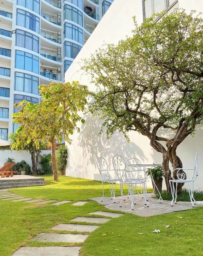 Aria Resort- Căn hộ nghỉ dưỡng hướng biển có hồ bơi sát cạnh bãi tắm riêng miễn phí Vung Tau