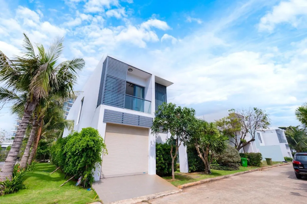 Aria Resort- Căn hộ nghỉ dưỡng hướng biển có hồ bơi sát cạnh bãi tắm riêng miễn phí Vung Tau Apartamento